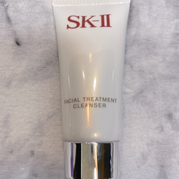 SK-II All Is Pretty Skincare Set-Colorful Pouch,Lotion,Cleanser & Cream-4pc-NEW - Picture 7 of 13